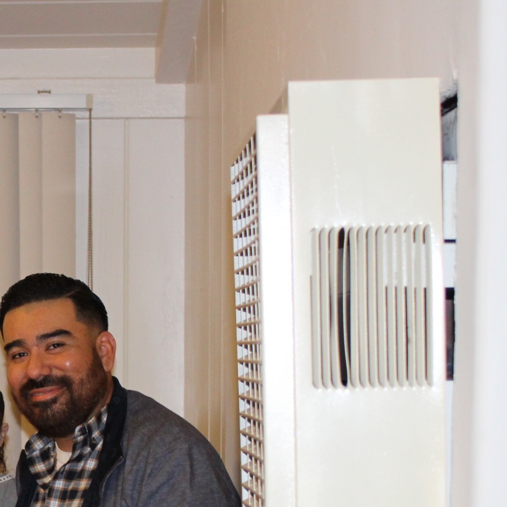 Meet your Posher, Eduardo